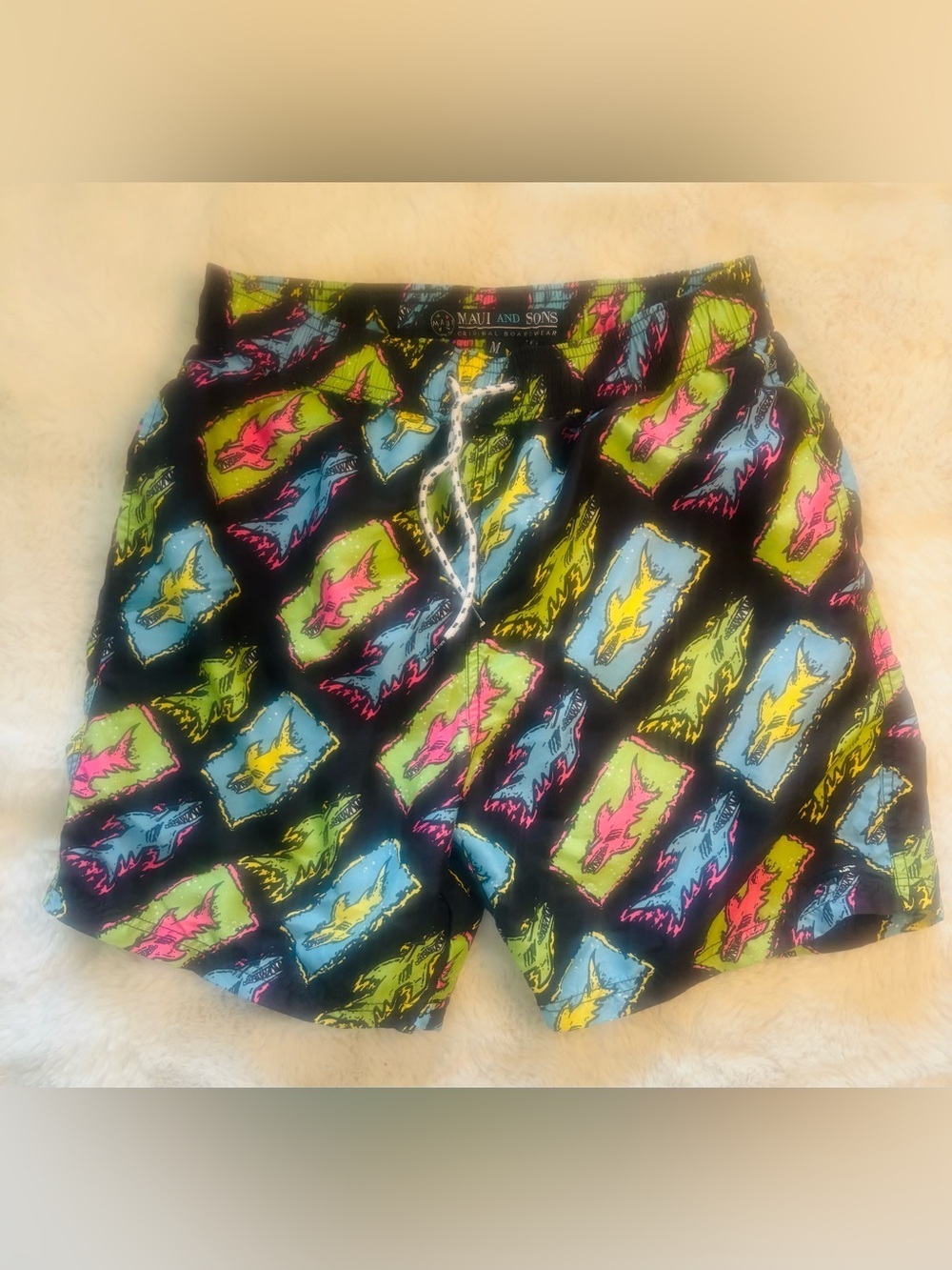 Maui & Sons Shorts Swim Trunks Surf Neon Sharks Allover Print Men’s Size: Medium